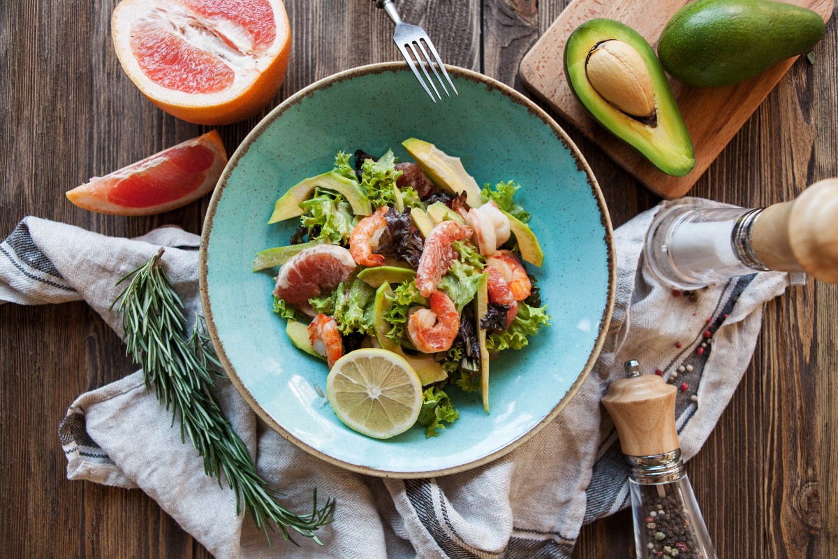 Avocado salade met grapefruit en garnalen