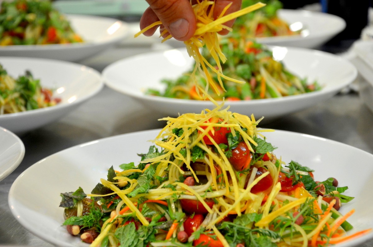 Green papaya salad