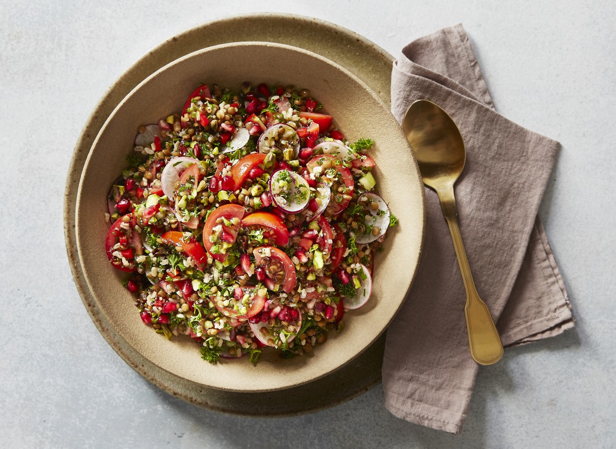 Rijk gevulde tomatensalade