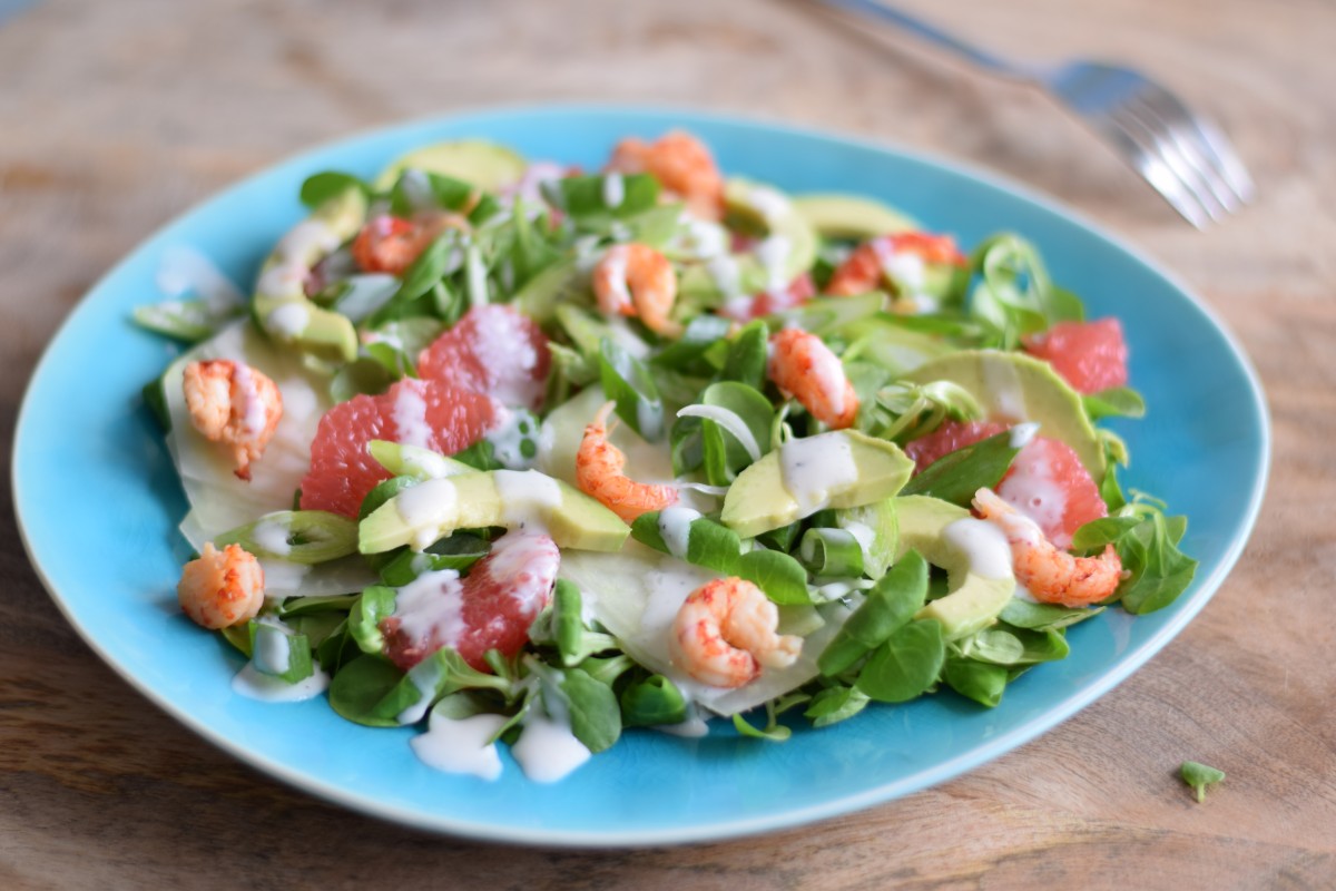 Salade met rivierkreeftjes, koolrabi en grapefruit