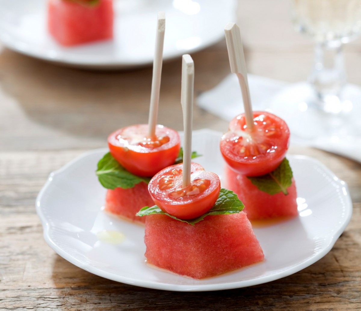 Cherry tomato, watermelon and mint tapas