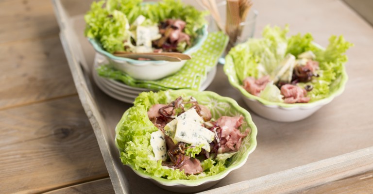 Knackiger Salanova®-Salat mit Roastbeef und Blauschimmelkäse | Love my ...