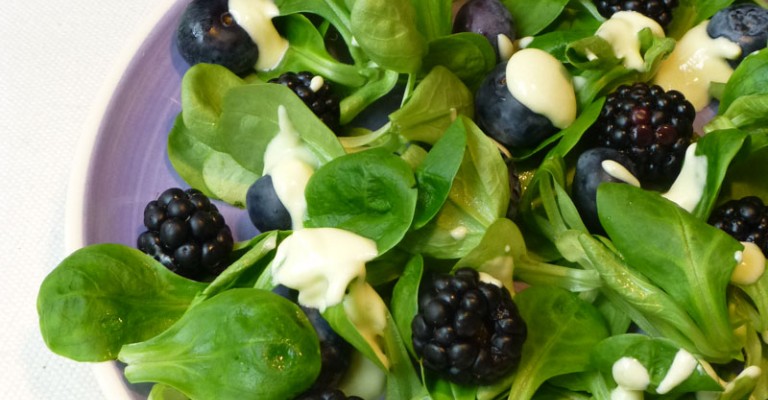 Black And Blue Berry Salad Love My Salad