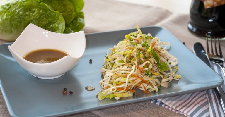 Mini-Salat-Kohl und Romana-Salat mit Honig-Senf-Dressing | Love my Salad