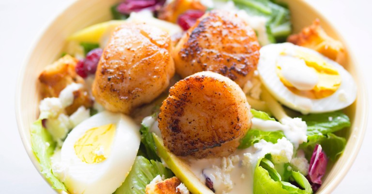 “Percy-Salat” mit Paprika, Pilzen, Hähnchen und Blauschimmelkäse | Love ...