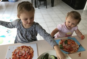 Some helpful tips for cooking with kids 
