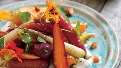 Ensalada de zanahorias baby, yogur, almendras y miel