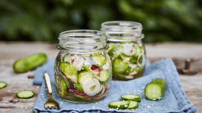 Pepinos encurtidos en salsa dulce