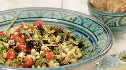 Ensalada de garbanzos y berenjenas asadas