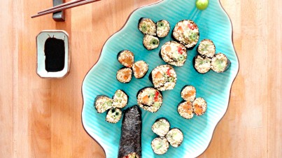 Rollos de sushi con quínoa y verduras