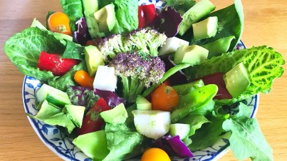 Ensalada verde y morada