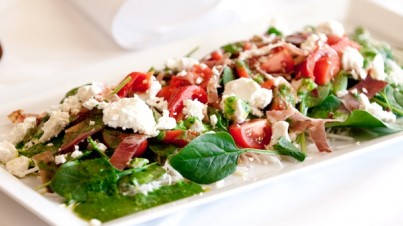 Babyleaf-Spinat-Salat mit Feta