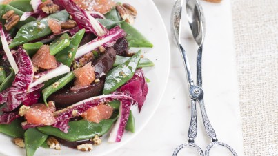 Insalata di fagiolini con endivia, barbabietole e pompelmo