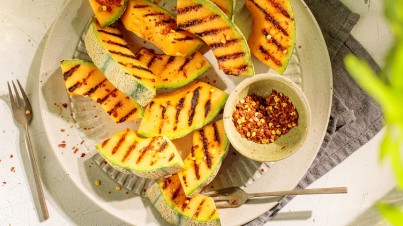 Grilled melon with lime dressing