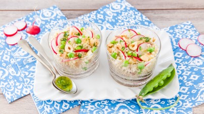 Quinoa salad with radish, hazelnuts and rocket dressing