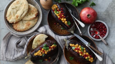 Auberginen mit veganer Kichererbsenfüllung