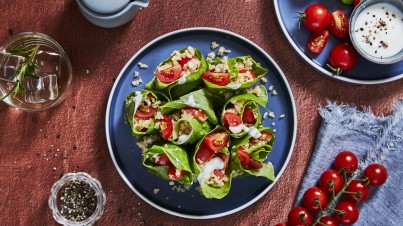 Vegetarische slawraps met quinoa en cherrytomaatjes