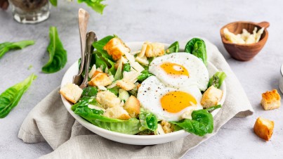 Salada Caesar com um toque especial