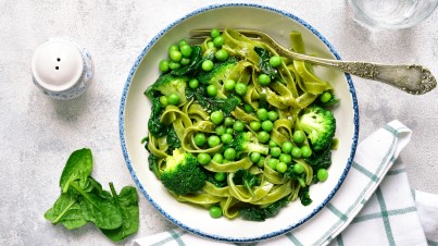 Grüne Bandnudeln mit Frühlingsgemüse – Pasta Primavera