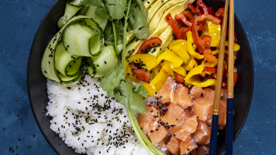 Poke Bowl au saumon, avocat, carotte et Sweet Palermo 