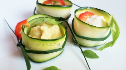 Involtini di zucchini con ripieno di salse ai legumi 