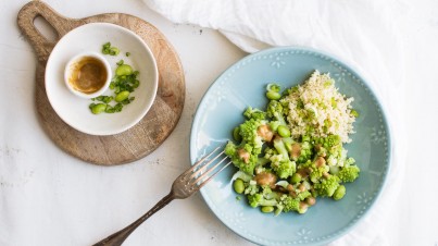 Romanesco, cuscús y aliño de miso. Romanesco, cuscús y aliño de miso.