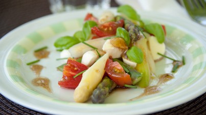Italian asparagus salad