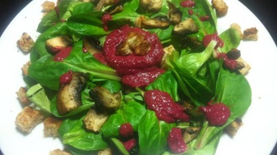 Feldsalat mit Rote Bete-Dressing