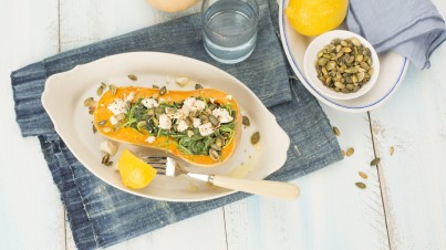 Abóbora (butternut) assada com espinafre e queijo feta