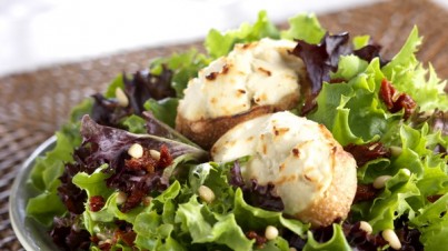Salad Blend with Goat Cheese Crostini