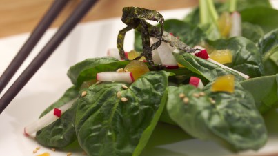 Japanse spinazie salade met sesamzaad en gember