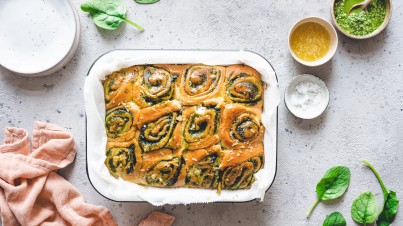 Spinazierolletjes met feta