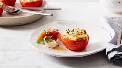 Truss tomatoes stuffed with tuna