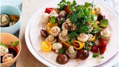 Summer mushroom salad 