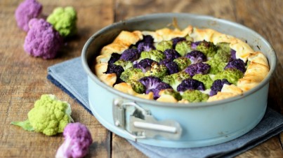 Hartige taart met bloemkool
