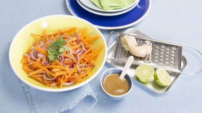 Möhrensalat mit Ingwer, Koriander und Limette