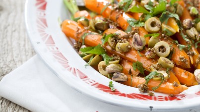 Carrot salad with mint, coriander and pistachios