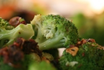 Il consumo di broccoli aumenta la produzione di sostanze capaci di combattere il cancro