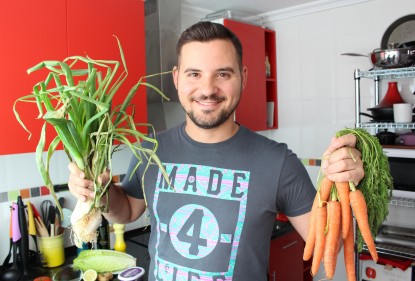 Aprovecha esas hojas verdes que normalmente tiras