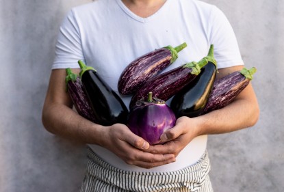 A nation divided? Young shoppers embrace aubergines.