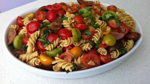 Mixed tomato and fusilli salad