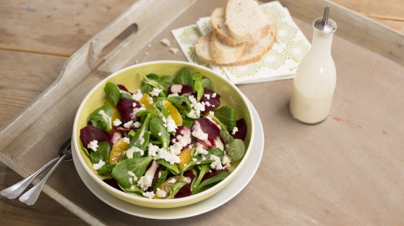 Bietensalade met veldsla en geitenkaas