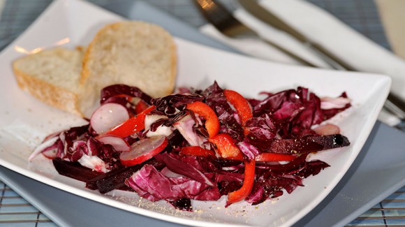 Sweet red pepper, radicchio and beetroot salad