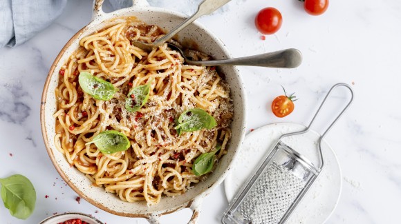 Minuten-Pasta mit Tomaten 