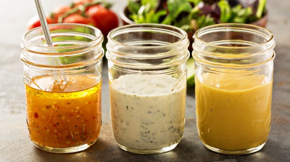 6 reasons to make your own salad dressing