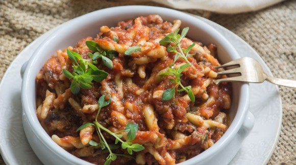 Vegan pasta bolognese