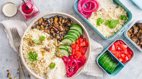 Bulgurbowl met aubergine 
