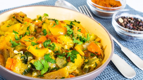 Creamy Mediterranean vegetable curry