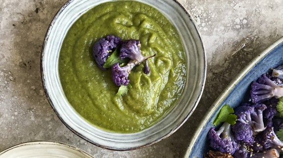 Crema de brócoli morado y espinacas