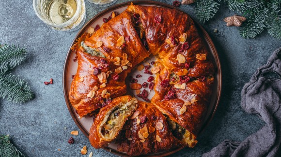 Croissant wreath